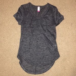 Gray short sleeve casual V-neck